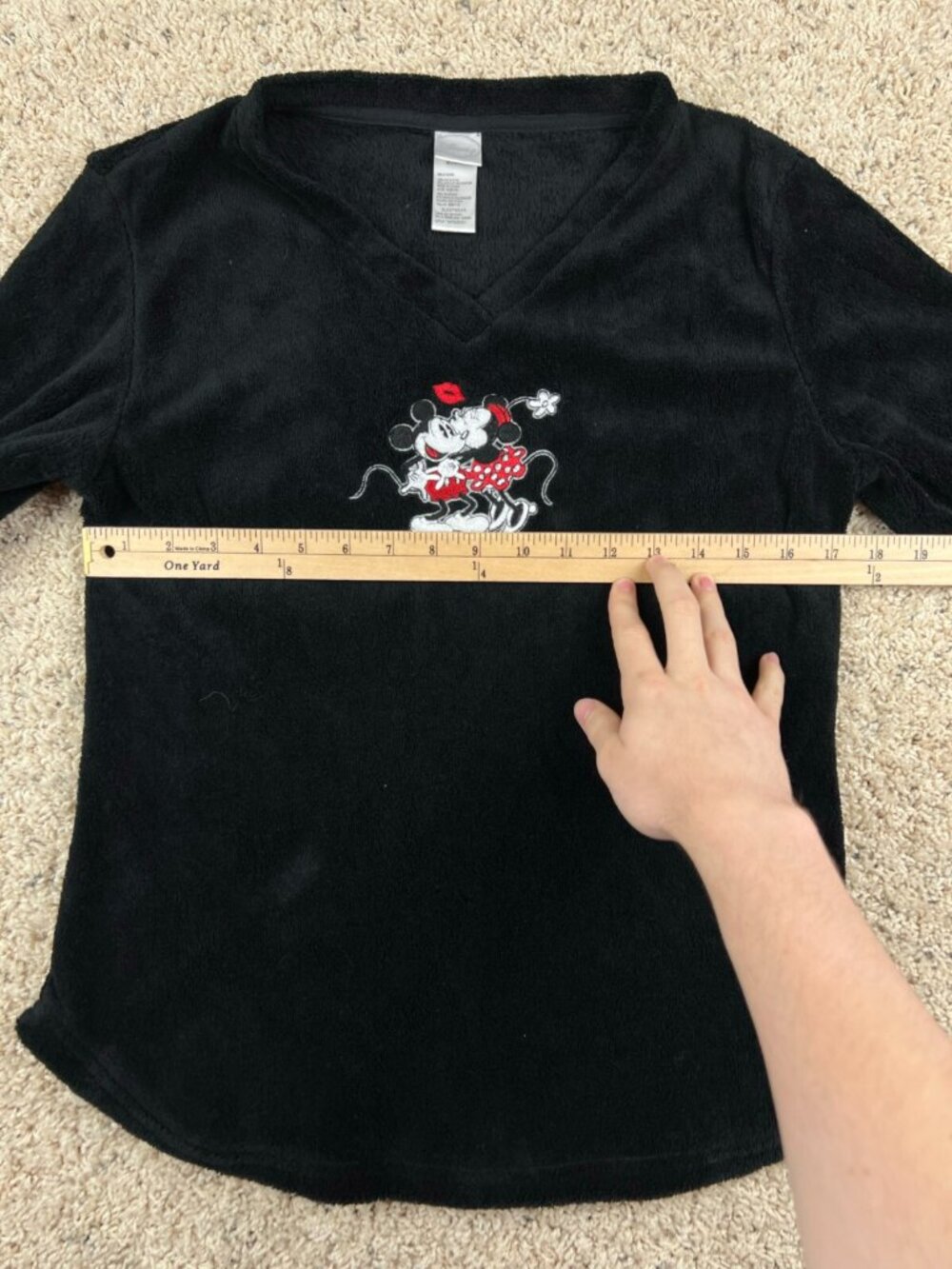 Disney Sweater Youth Medium Black Sweatshirt V Neck Mickey Mouse Girls Minnie - Picture 5 of 6